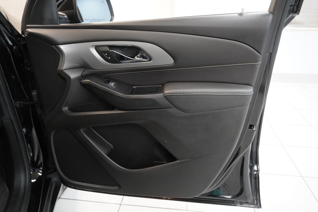 2023 Chevrolet Traverse LT Leather AWD