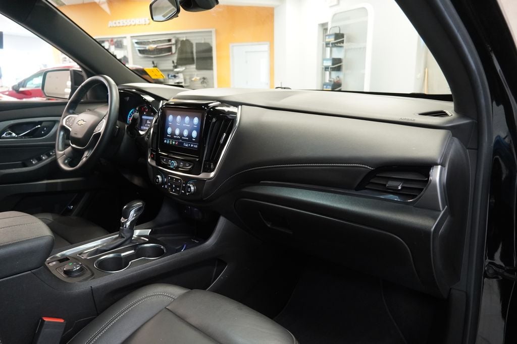 2023 Chevrolet Traverse LT Leather AWD