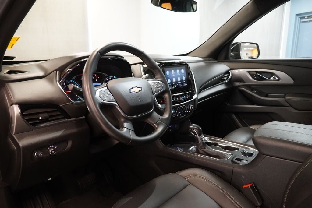 2023 Chevrolet Traverse LT Leather AWD