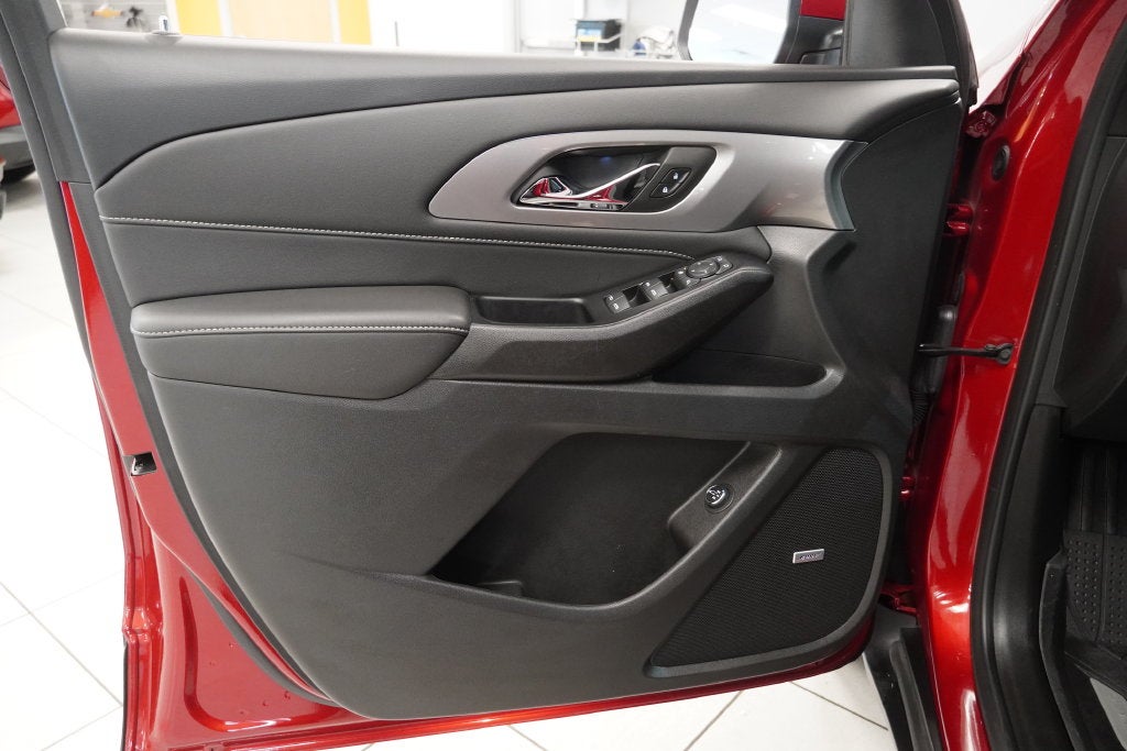 2023 Chevrolet Traverse LT Leather ( AWD )