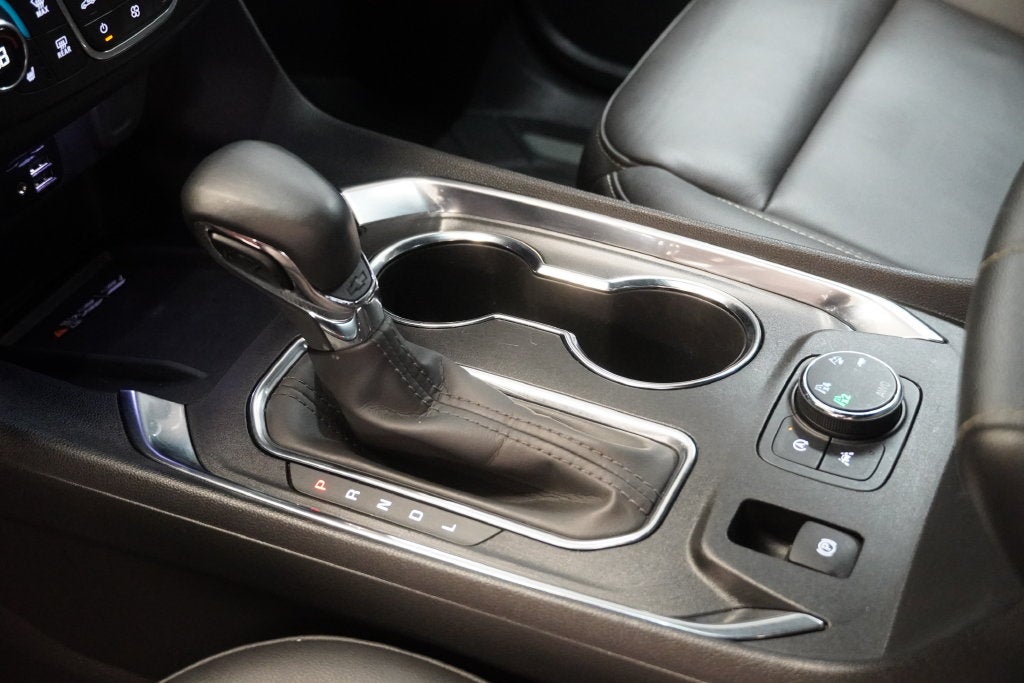 2023 Chevrolet Traverse LT Leather ( AWD )