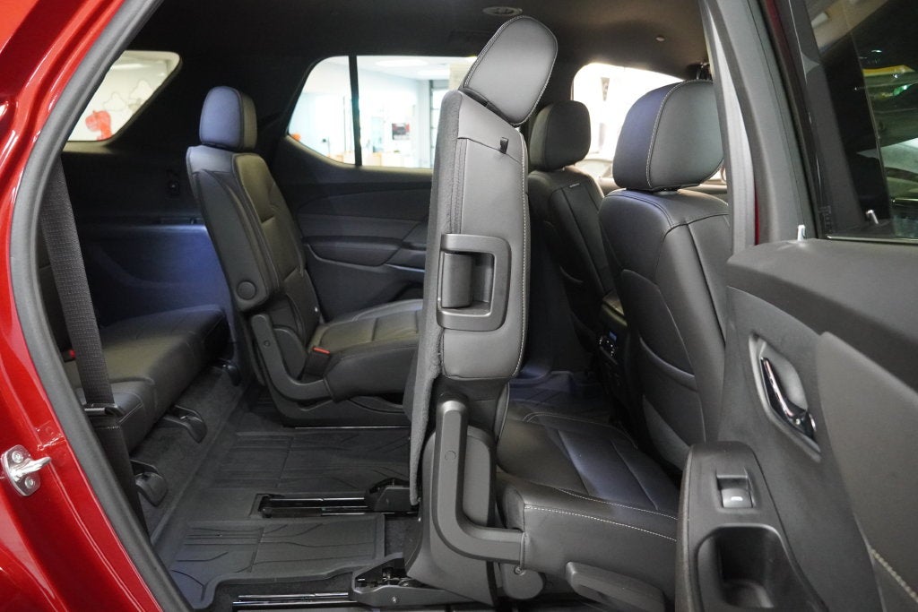 2023 Chevrolet Traverse LT Leather ( AWD )