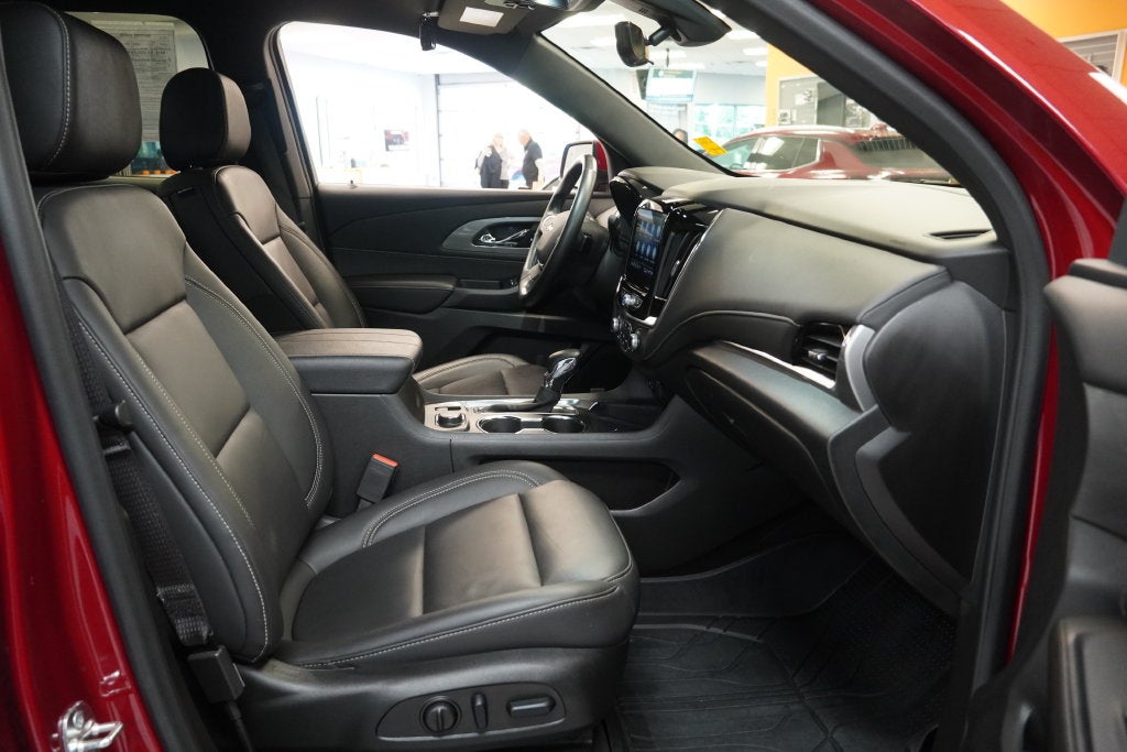 2023 Chevrolet Traverse LT Leather ( AWD )