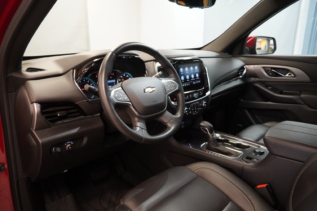 2023 Chevrolet Traverse LT Leather ( AWD )