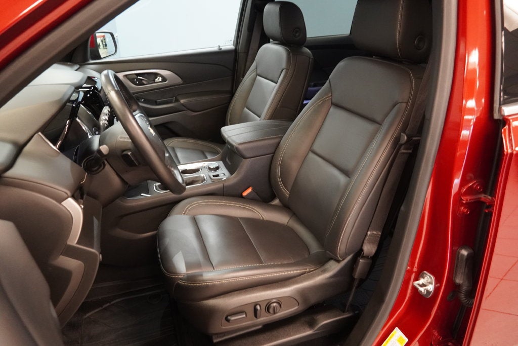 2023 Chevrolet Traverse LT Leather ( AWD )