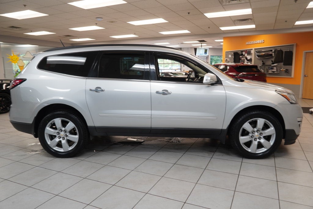 2016 Chevrolet Traverse LT 1LT ( AWD )