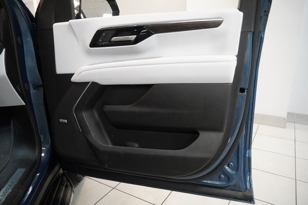 2025 Chevrolet Tahoe Premier 4WD