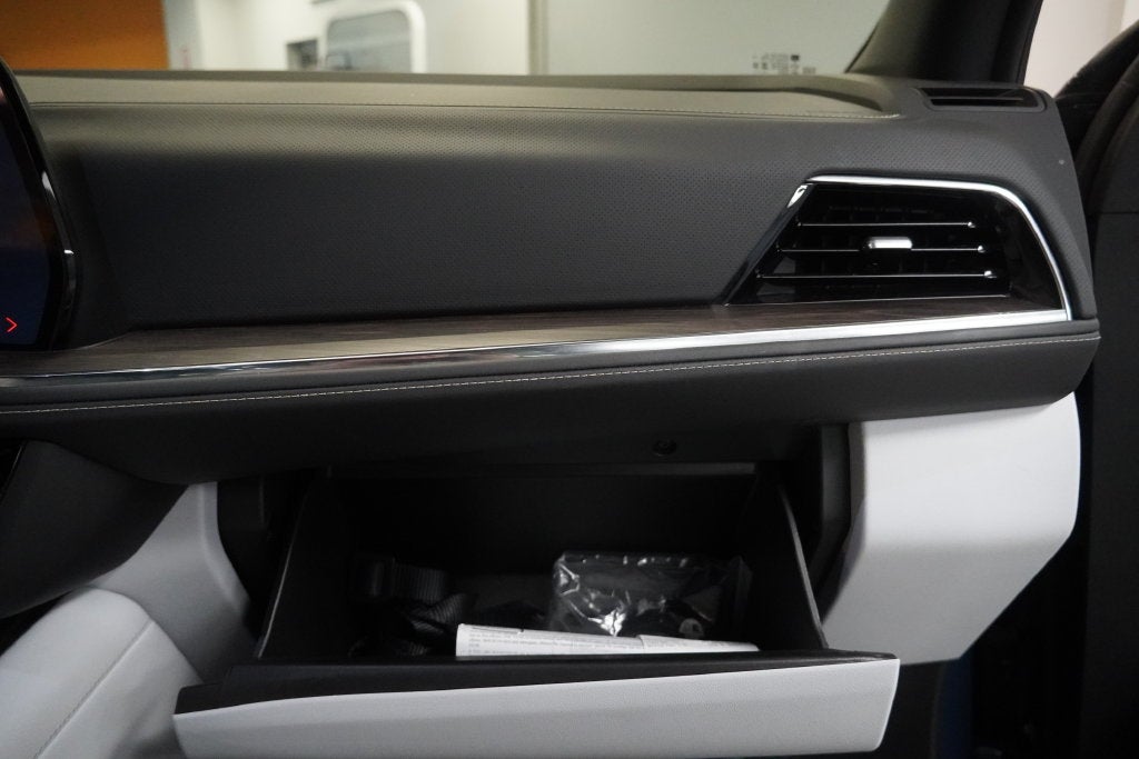 2025 Chevrolet Tahoe Premier 4WD