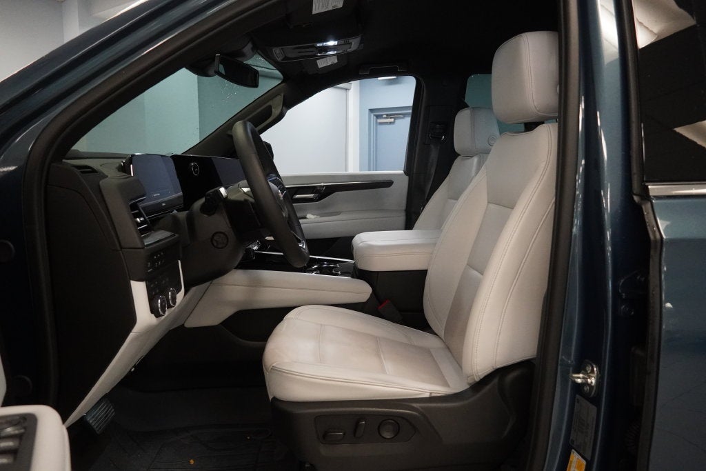 2025 Chevrolet Tahoe Premier 4WD