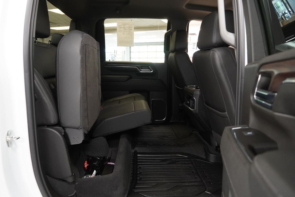 2024 GMC Sierra 3500HD SLT CREW CAB 4X4