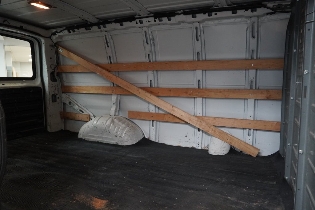 2014 GMC Savana 2500 Work Van ( TOW - OUT SPECIAL )