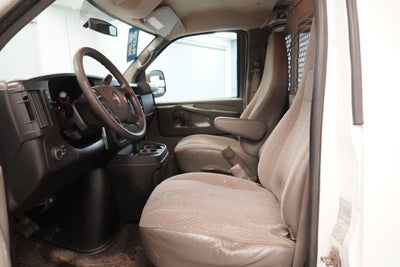 2014 GMC Savana 2500 Work Van ( TOW - OUT SPECIAL )