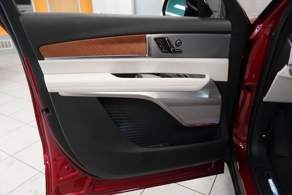 2026 Cadillac VISTIQ Sport (AWD)