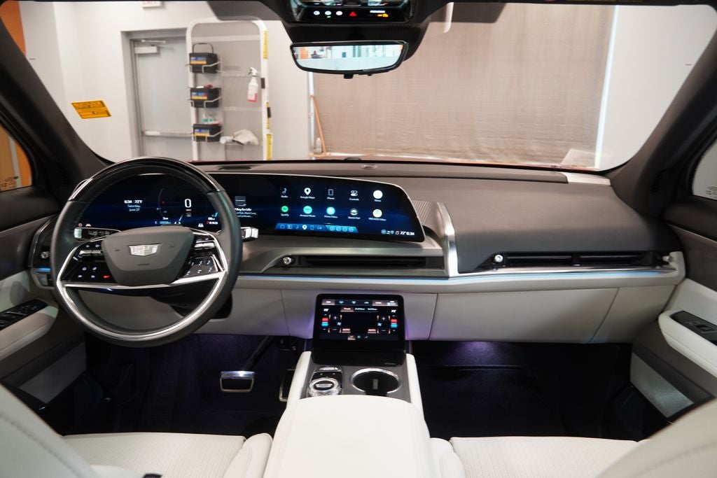 2026 Cadillac VISTIQ Sport (AWD)
