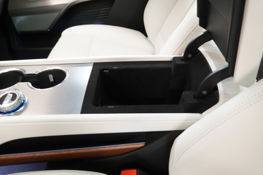 2026 Cadillac VISTIQ Sport (AWD)