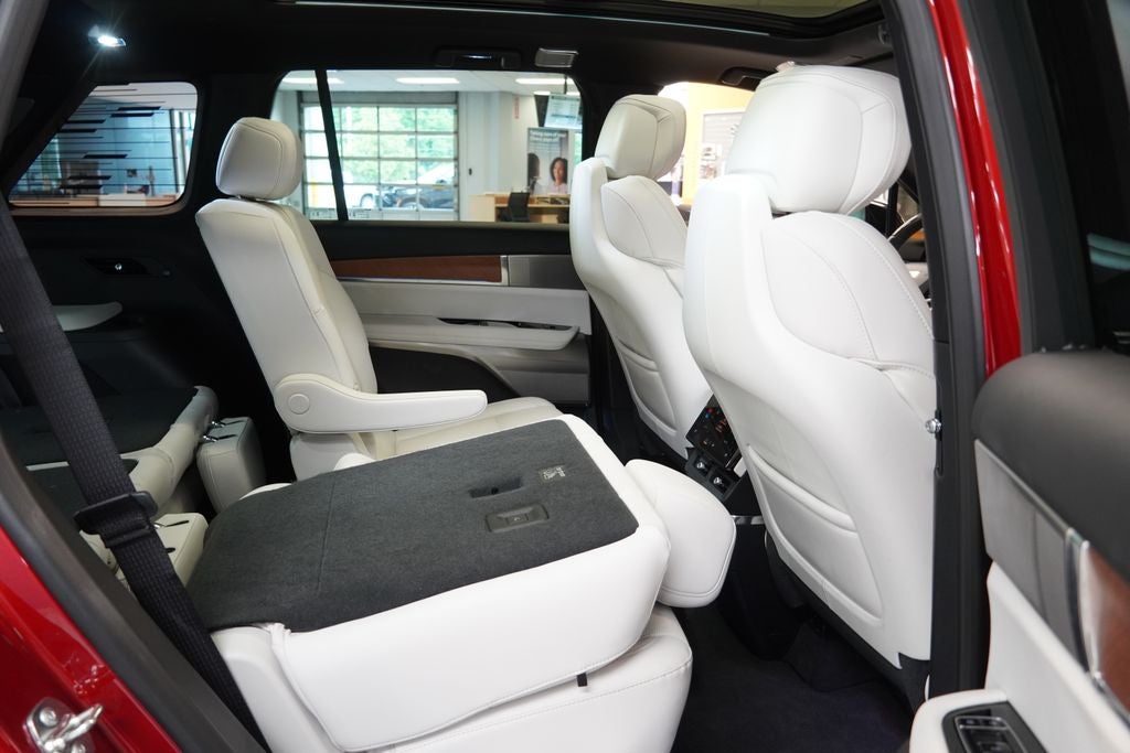 2026 Cadillac VISTIQ Sport (AWD)