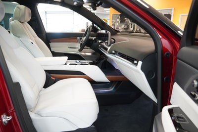 2026 Cadillac VISTIQ Sport (AWD)