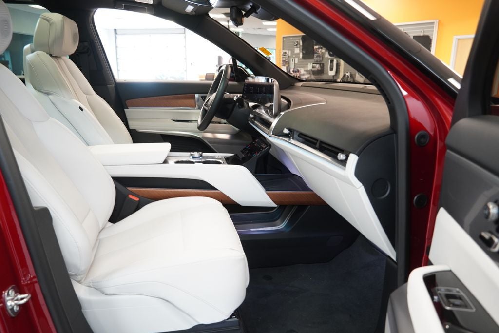 2026 Cadillac VISTIQ Sport (AWD)