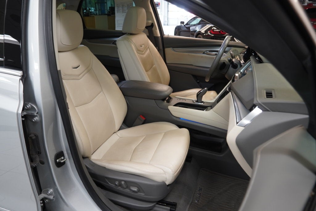2019 Cadillac XT5 Luxury ( AWD )