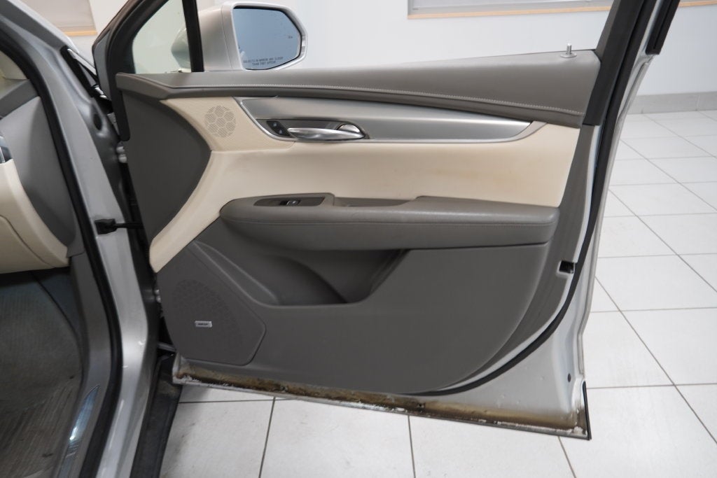 2019 Cadillac XT5 Luxury ( AWD )