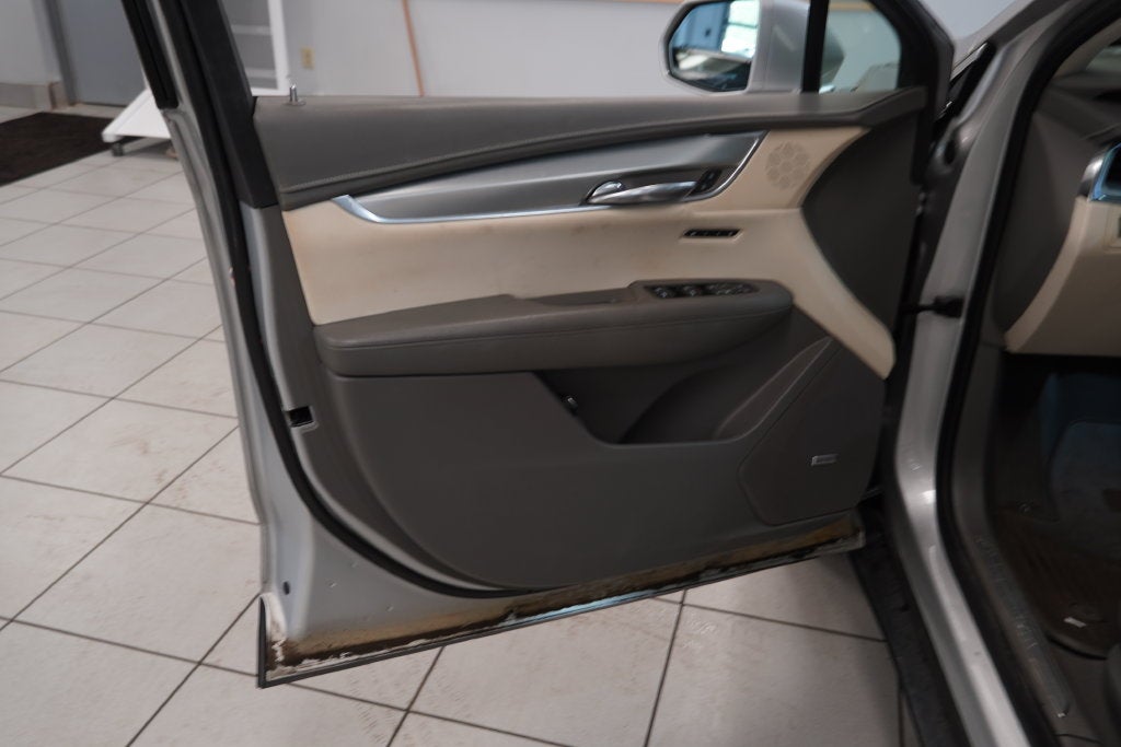 2019 Cadillac XT5 Luxury ( AWD )
