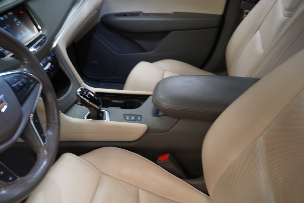 2019 Cadillac XT5 Luxury ( AWD )
