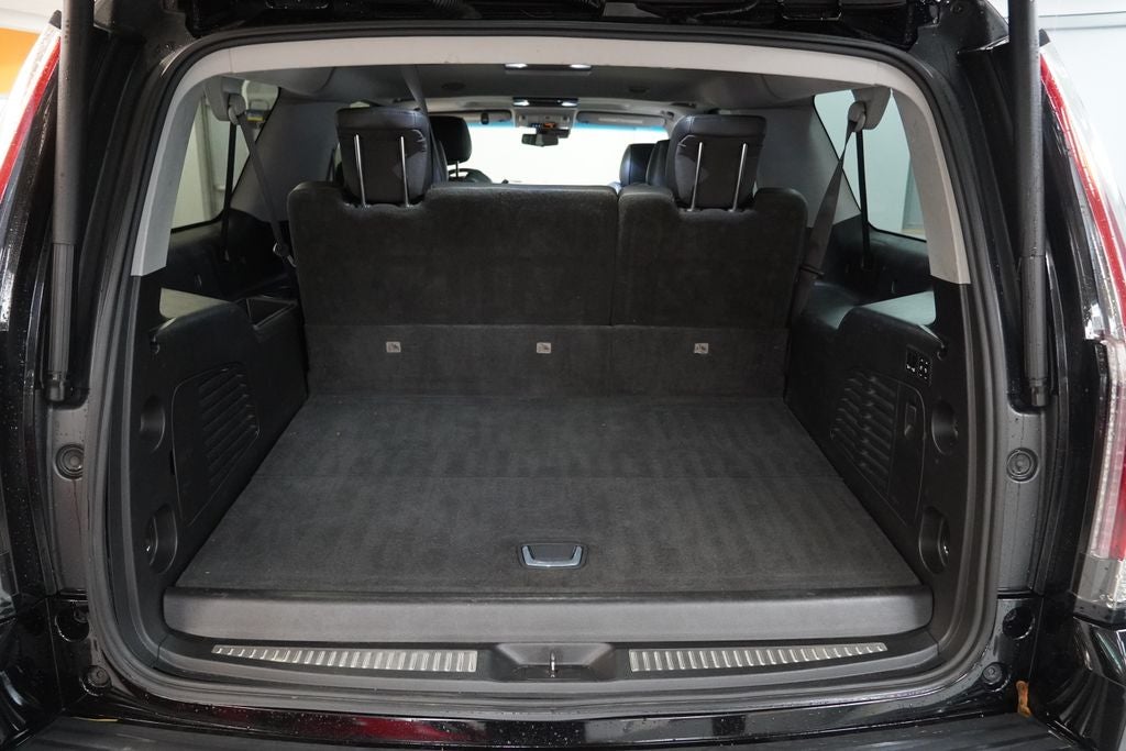 2018 Cadillac Escalade ESV Luxury 4WD