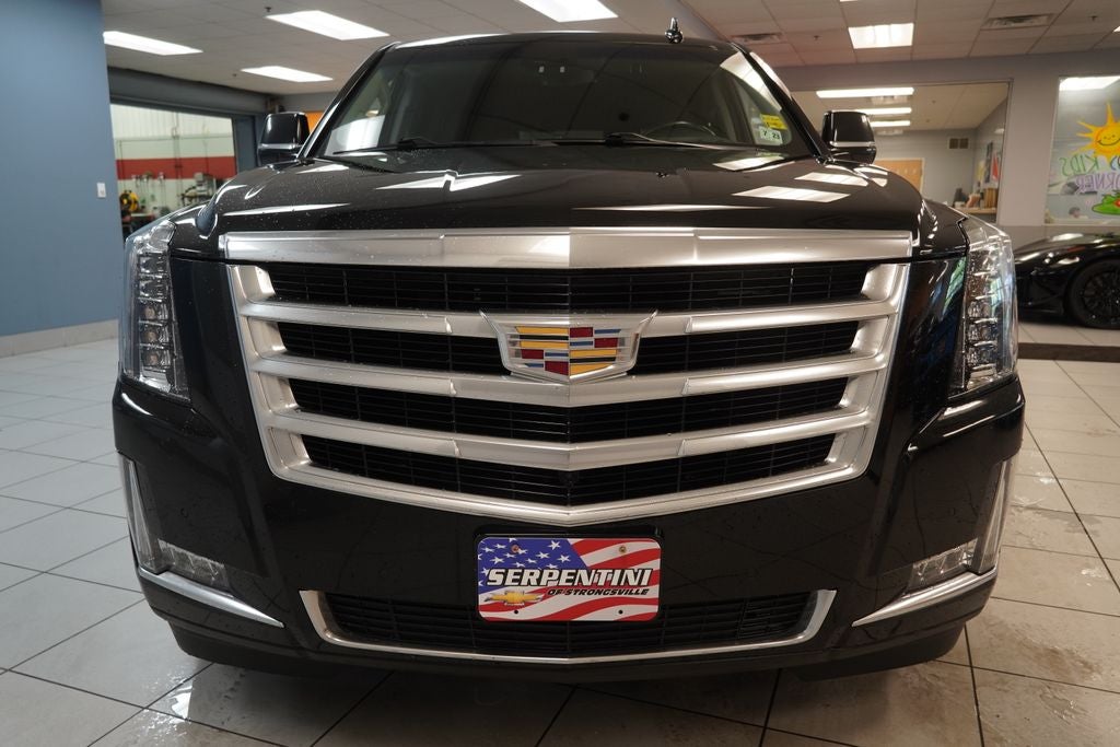 2018 Cadillac Escalade ESV Luxury 4WD