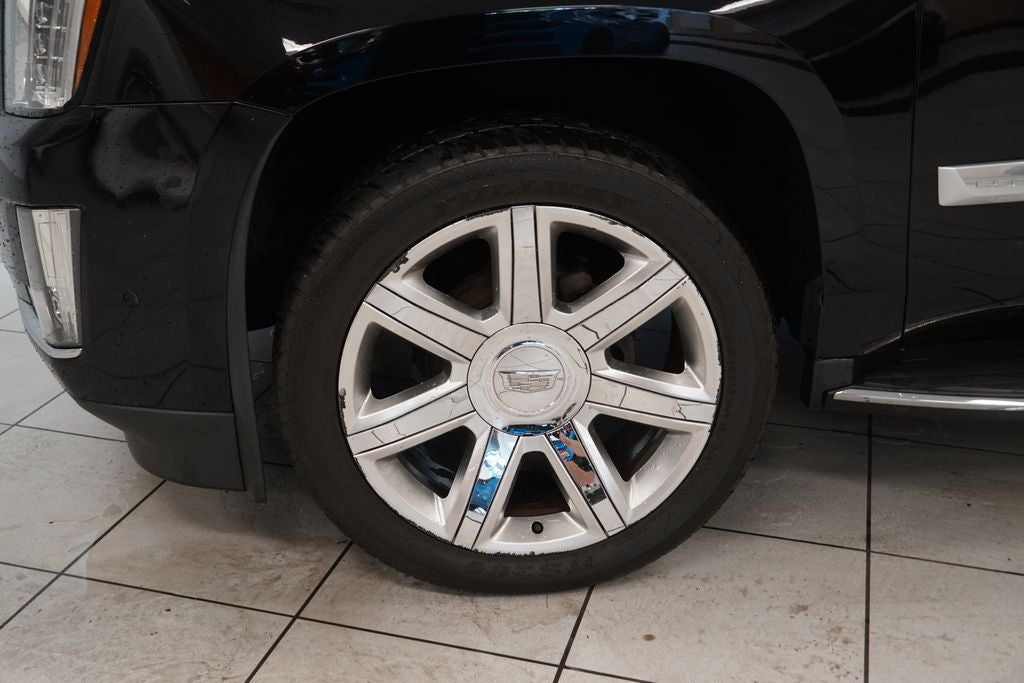 2018 Cadillac Escalade ESV Luxury 4WD