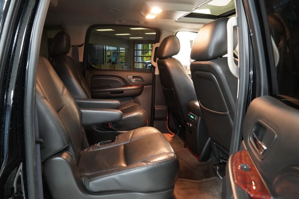2013 Cadillac Escalade ESV Premium (AWD)