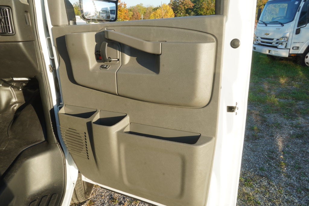2026 Chevrolet Express 3500 Work Van Cutaway