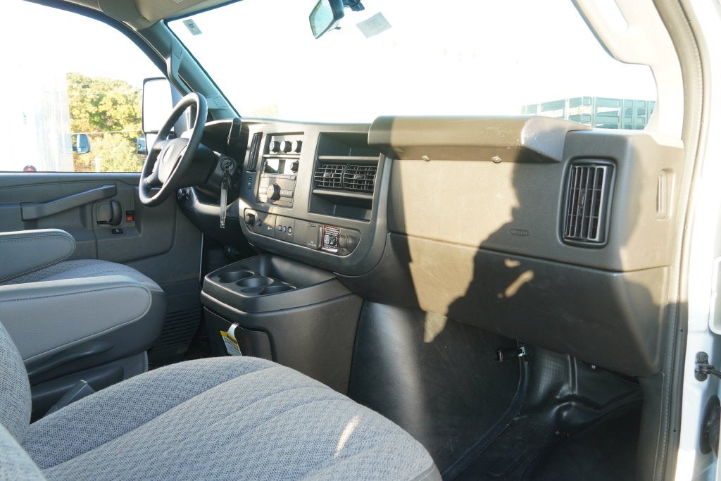 2026 Chevrolet Express 3500 Work Van Cutaway