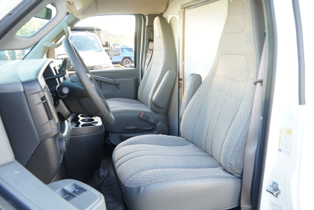 2026 Chevrolet Express 3500 Work Van Cutaway