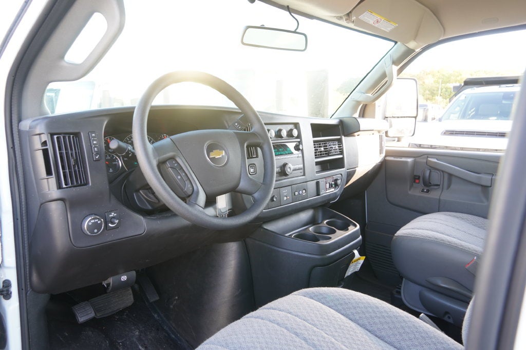 2026 Chevrolet Express 3500 Work Van Cutaway