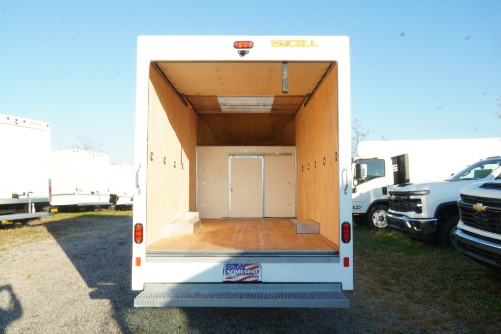 2026 Chevrolet Express 3500 Work Van Cutaway