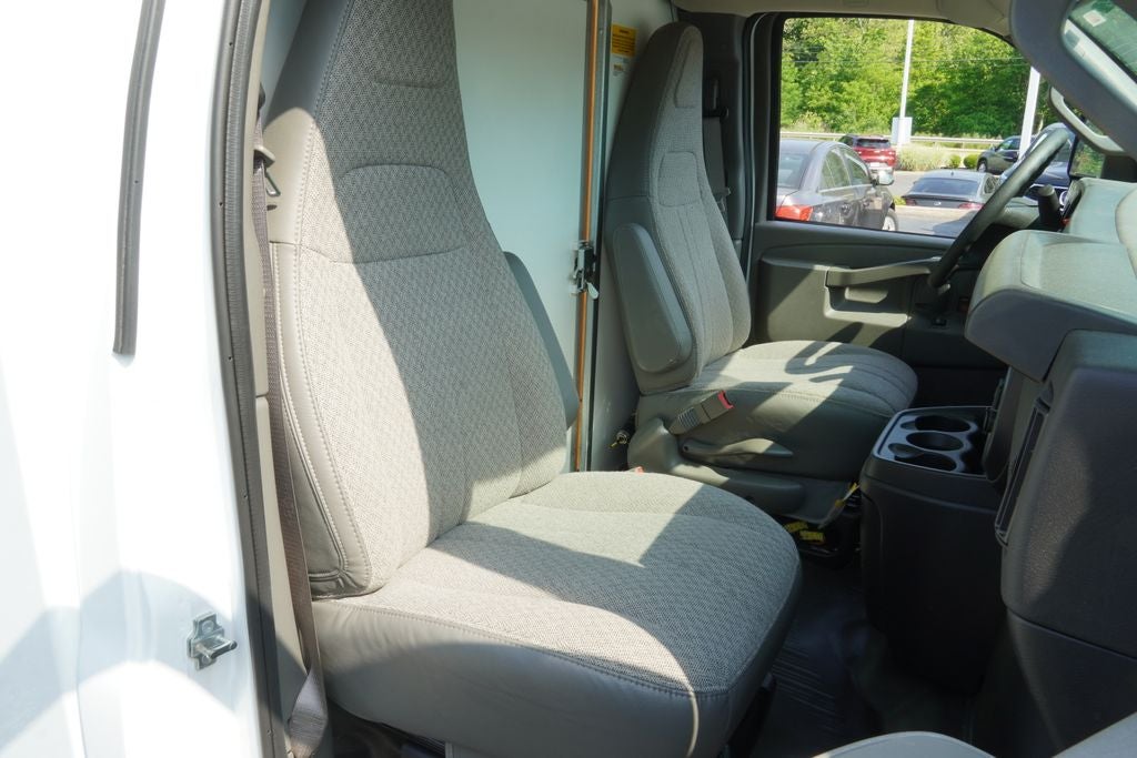 2026 Chevrolet Express 3500 Work Van Cutaway