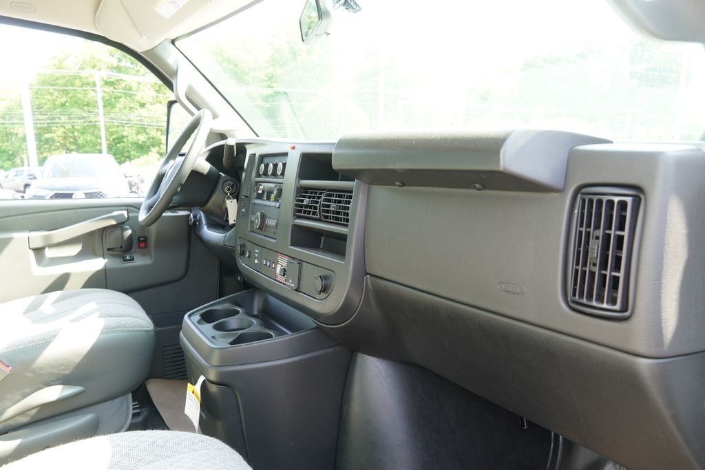 2026 Chevrolet Express 3500 Work Van Cutaway