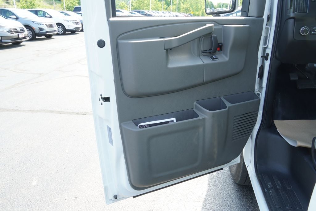 2026 Chevrolet Express 3500 Work Van Cutaway