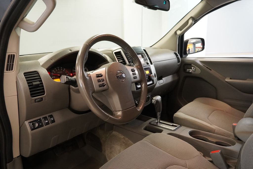2016 Nissan Frontier SV CREW CAB 4X4