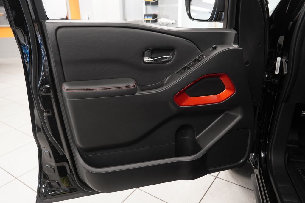 2023 Nissan Frontier PRO-4X CREW CAB 4X4