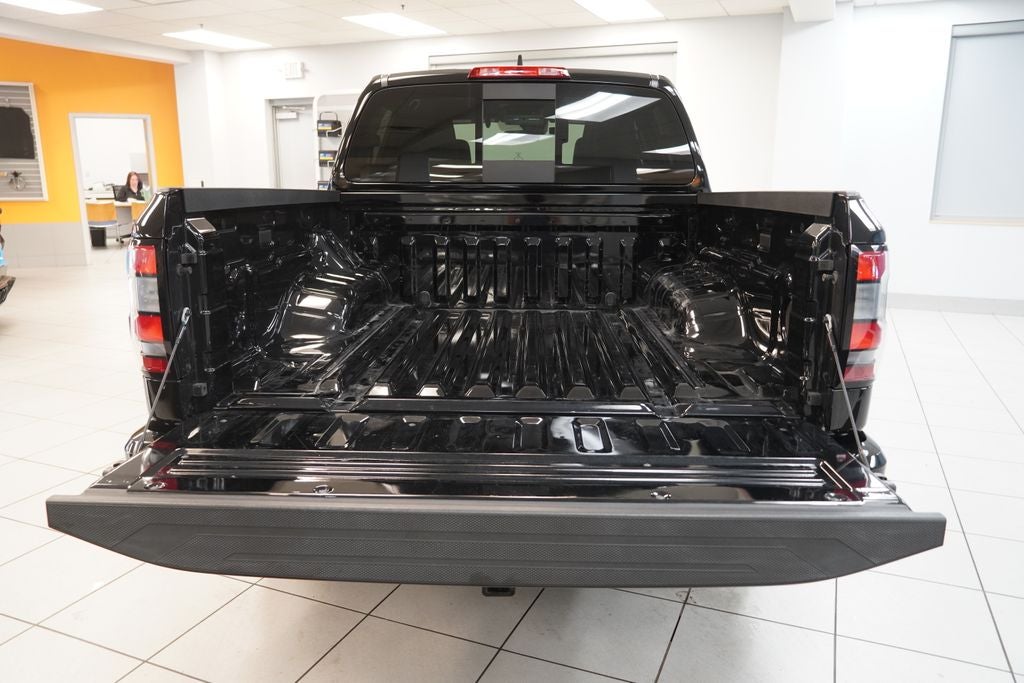 2023 Nissan Frontier PRO-4X CREW CAB 4X4