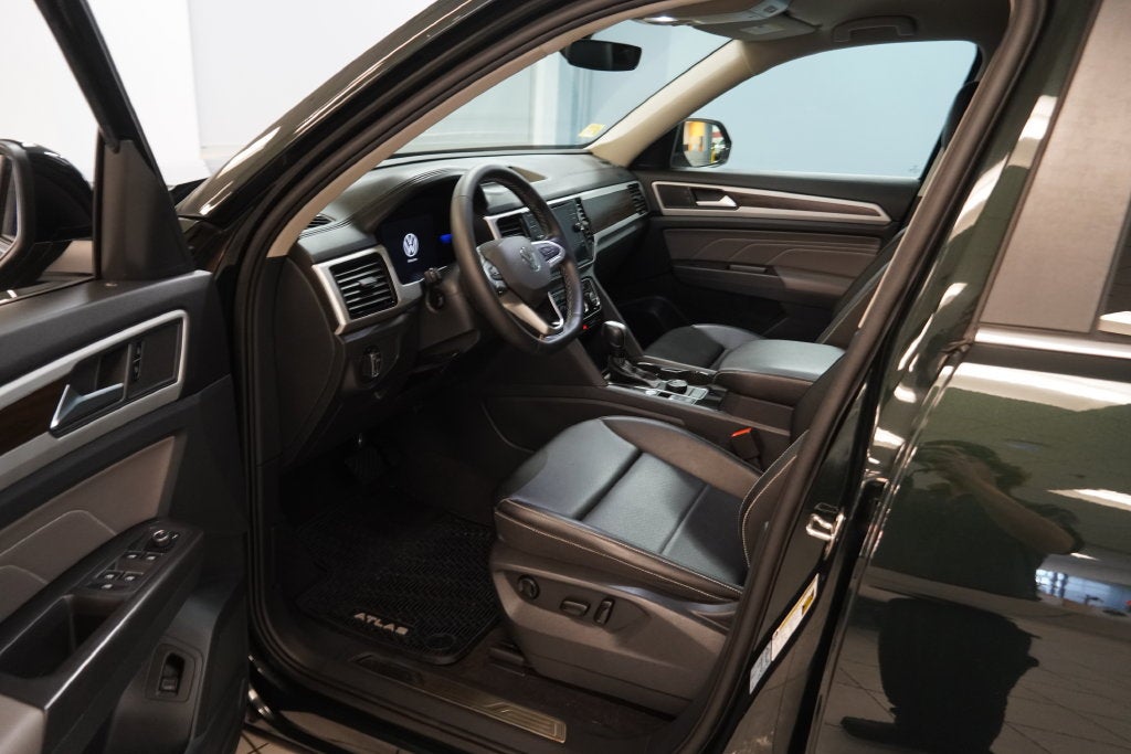 2022 Volkswagen Atlas 2.0T SE w/Technology (AWD)