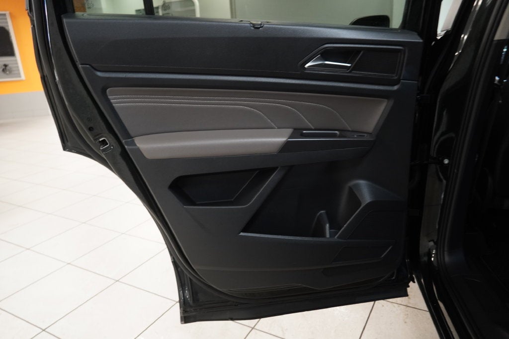 2022 Volkswagen Atlas 2.0T SE w/Technology (AWD)