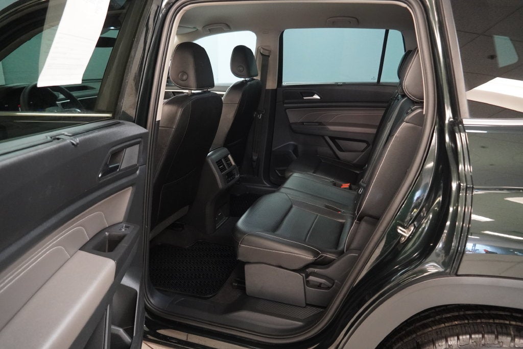 2022 Volkswagen Atlas 2.0T SE w/Technology (AWD)