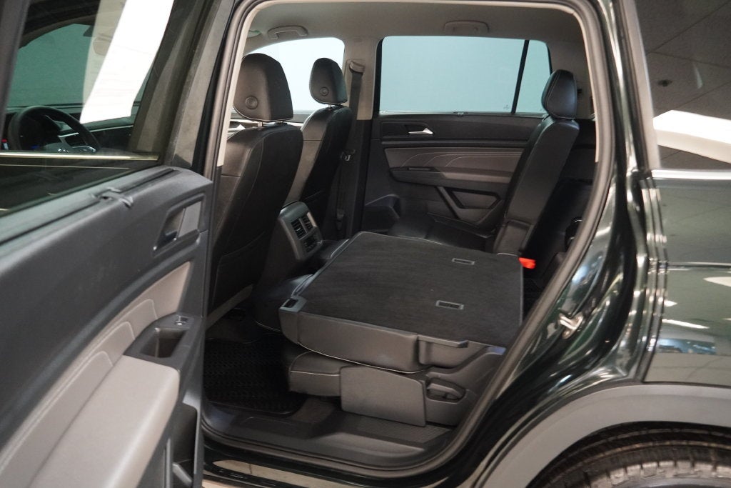 2022 Volkswagen Atlas 2.0T SE w/Technology (AWD)