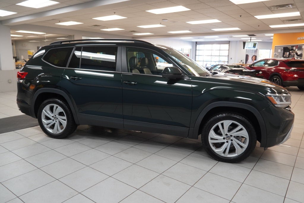2022 Volkswagen Atlas 2.0T SE w/Technology (AWD)