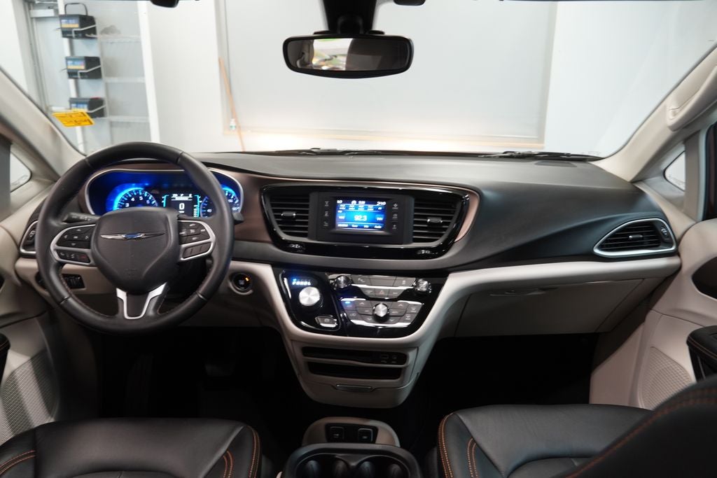 2017 Chrysler Pacifica Touring L