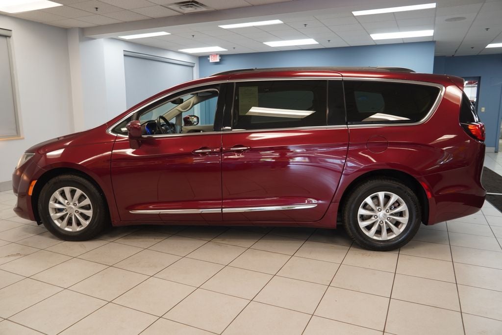 2017 Chrysler Pacifica Touring L