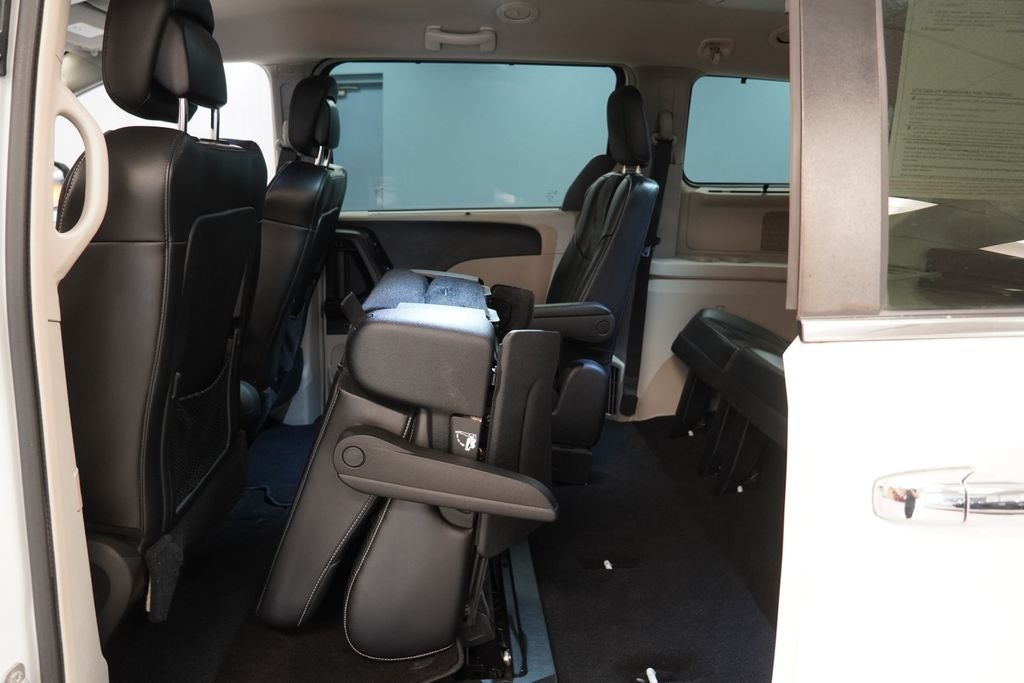 2014 Chrysler Town & Country Touring-L 30th Anniversary