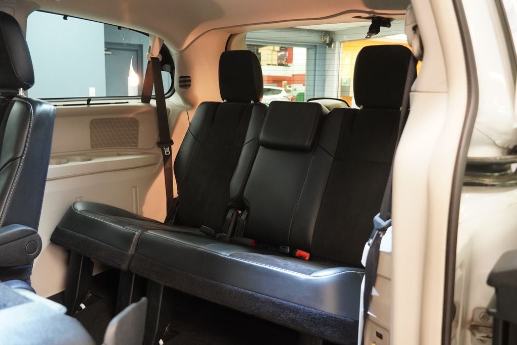 2014 Chrysler Town & Country Touring-L 30th Anniversary